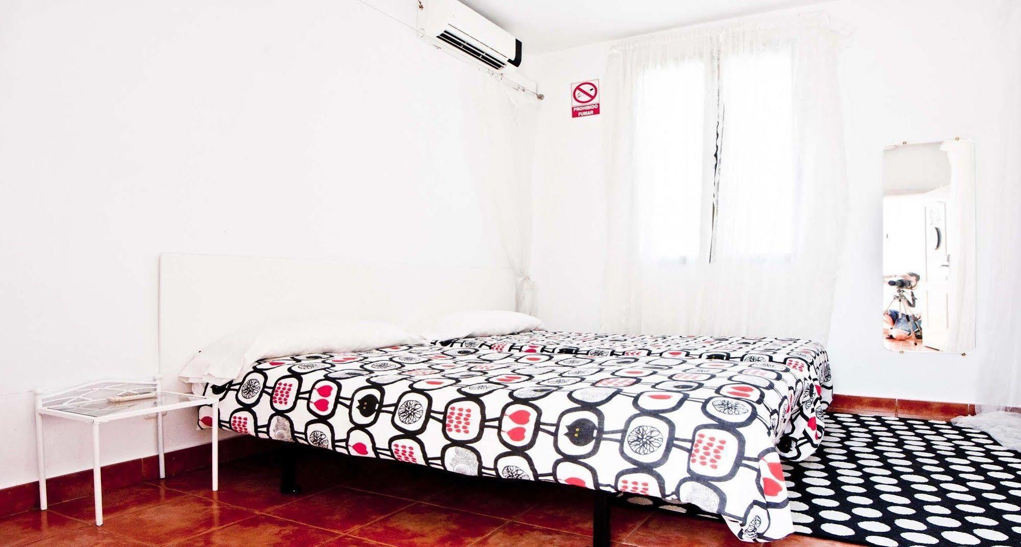 Las Musas Hostel Madrid Exterior foto