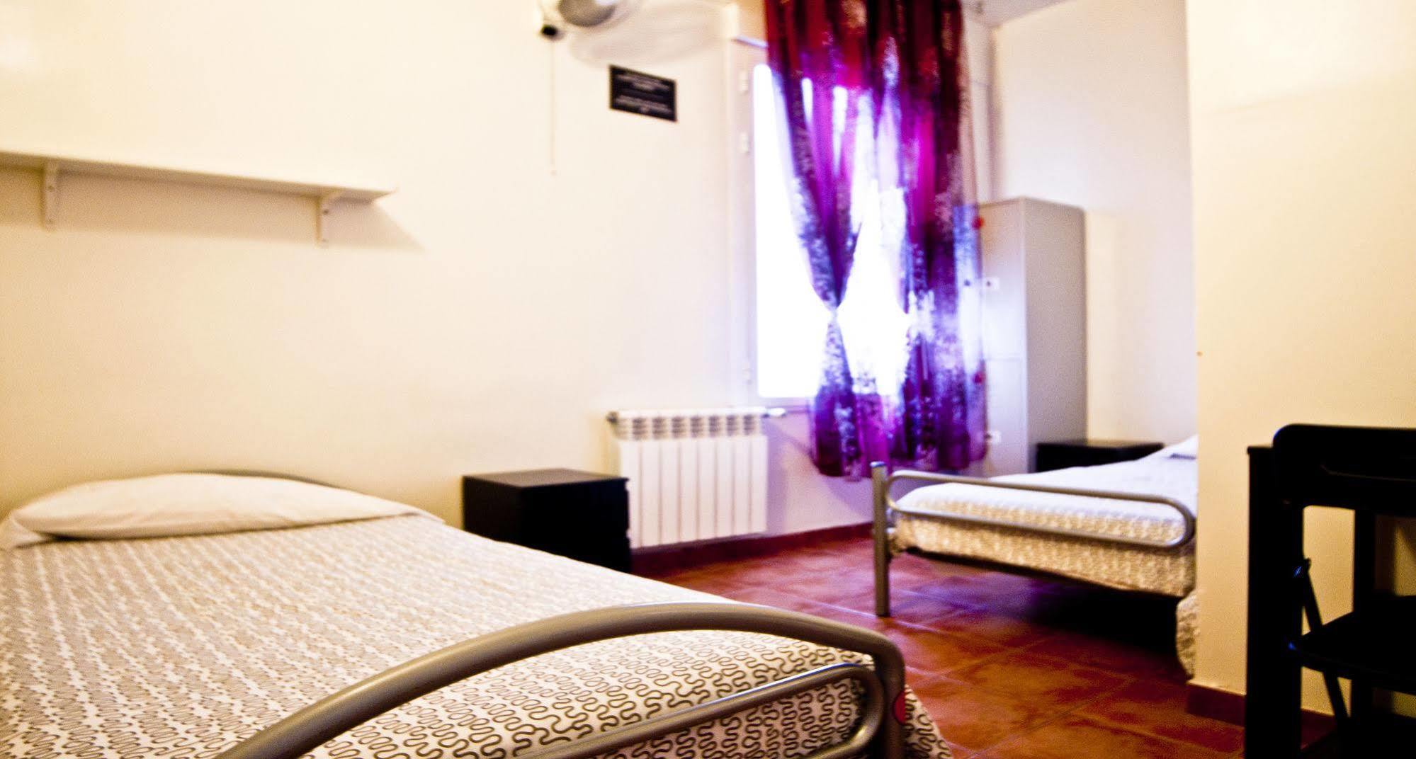 Las Musas Hostel Madrid Exterior foto